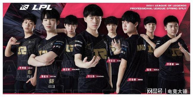 体育42岁国足队长郑智正式退役 开启人生新征程